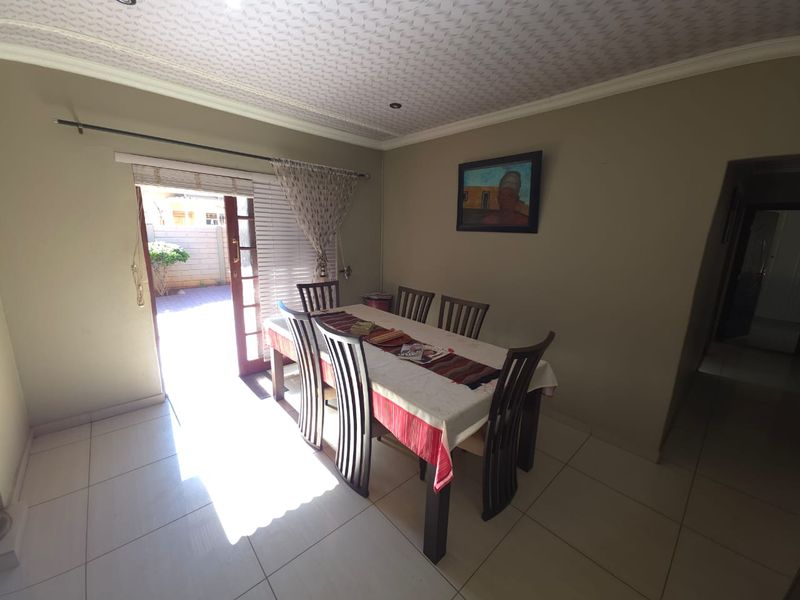 3 Bedroom House in Randlespark - Photo 7