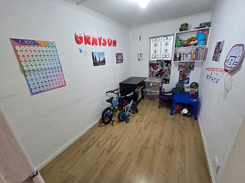 Spacious and Gracious home - Photo 7