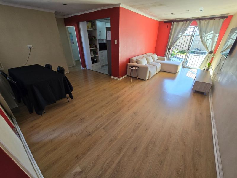 Spacious and Gracious home - Photo 6