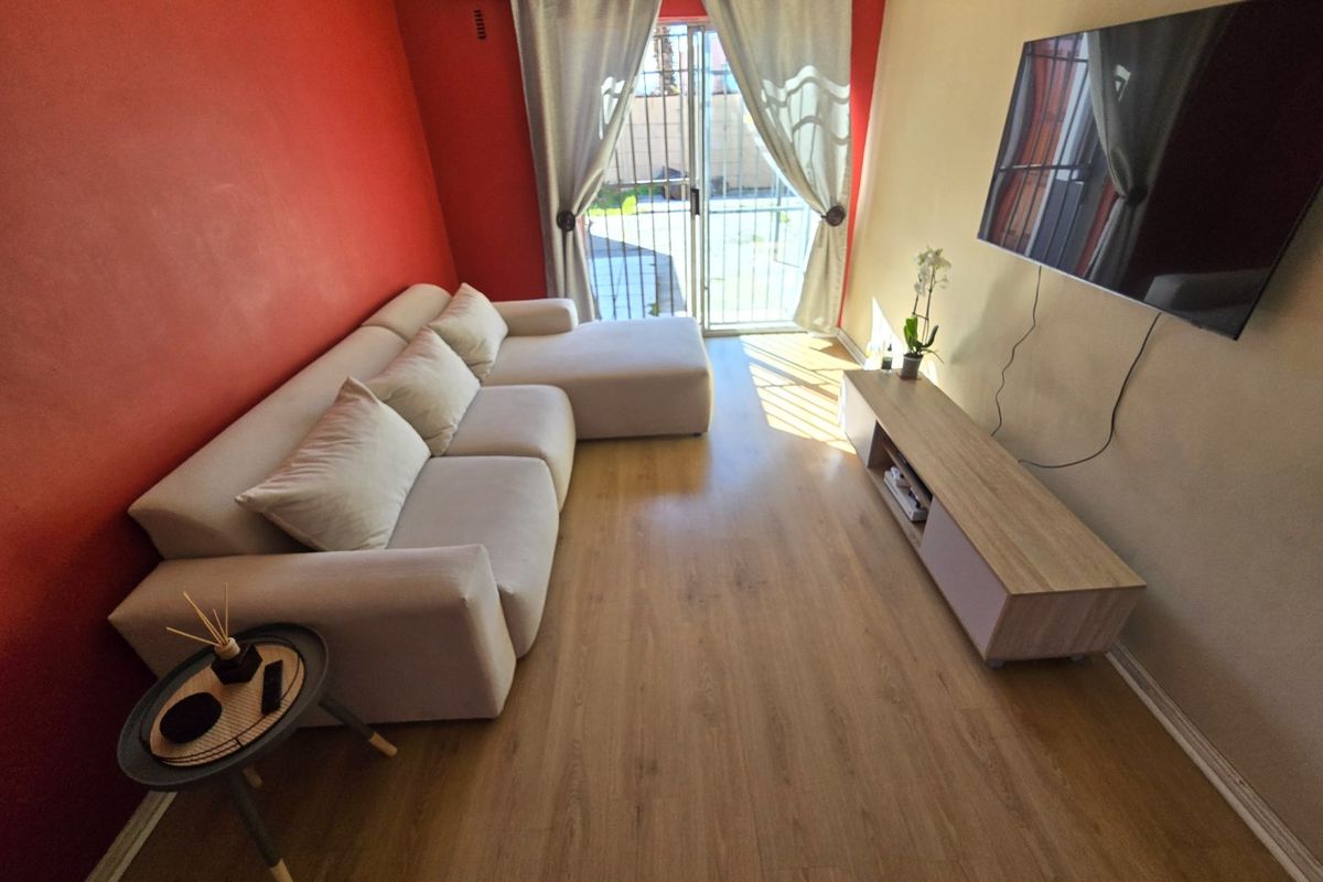 Spacious and Gracious home - Photo 2