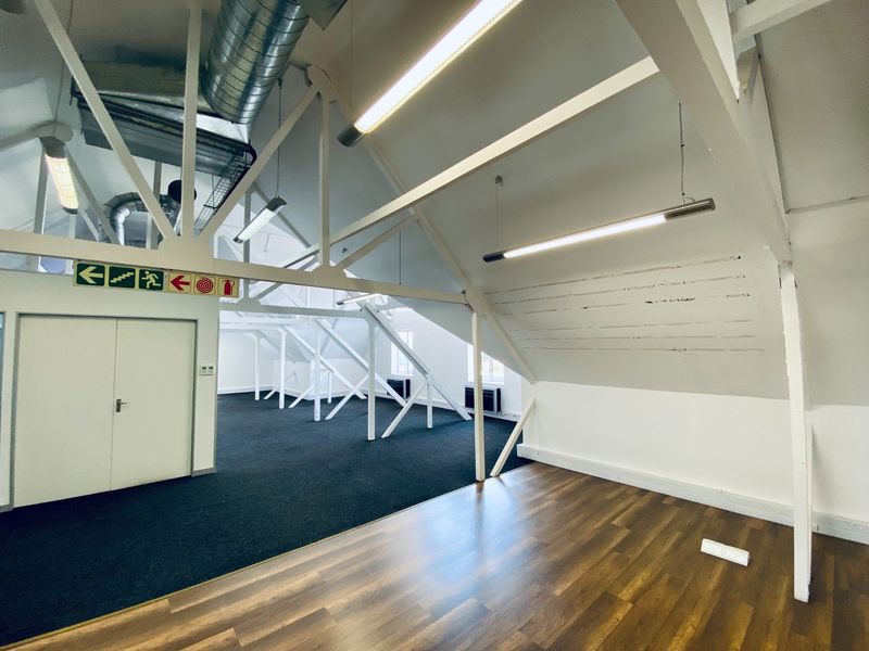 Well Located Offices Available In Faerie Glen - Photo 4