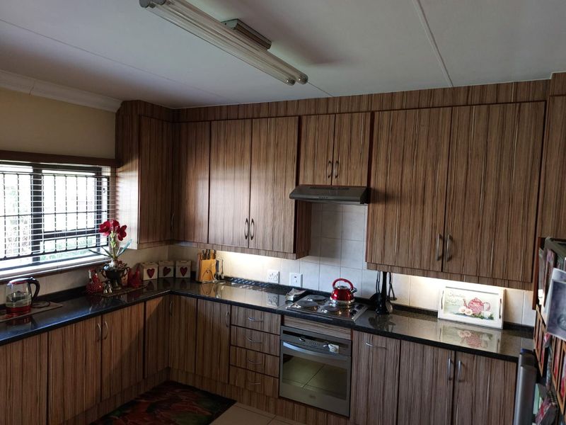 Modern Townhouse in Flamwood - Photo 8