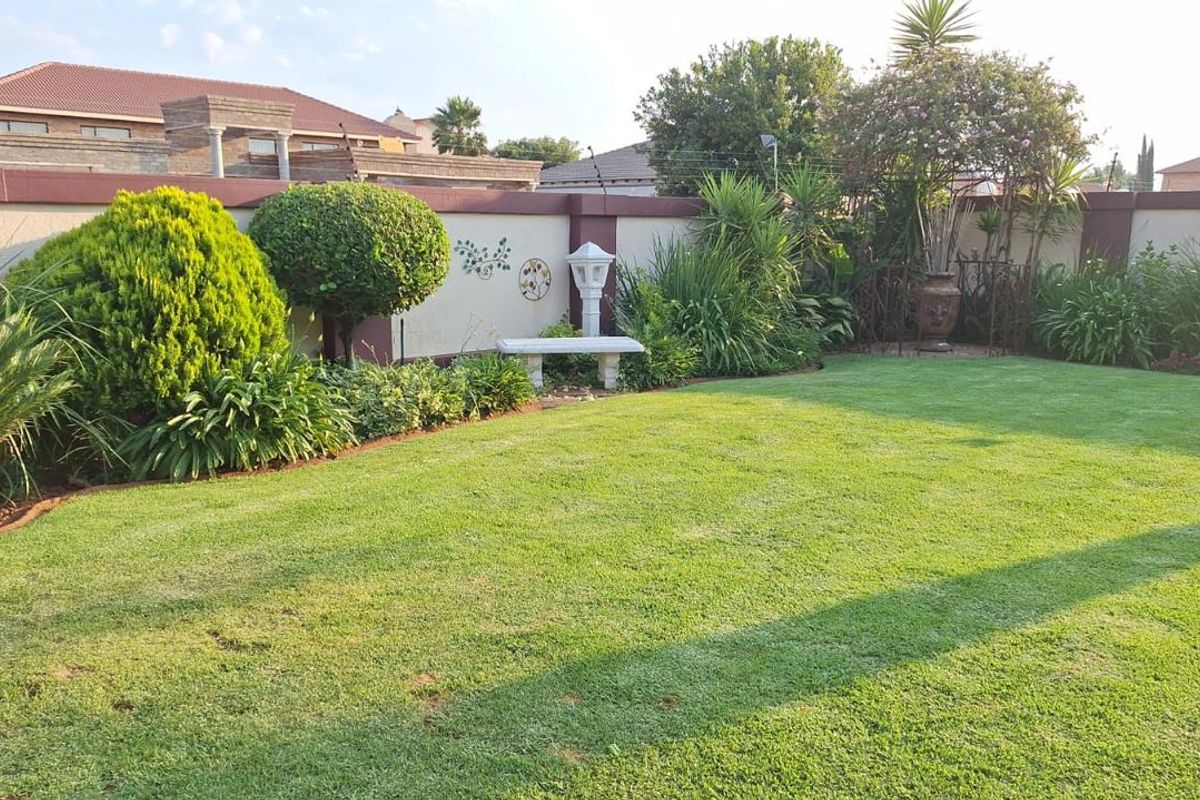 Modern Townhouse in Flamwood - Photo 3