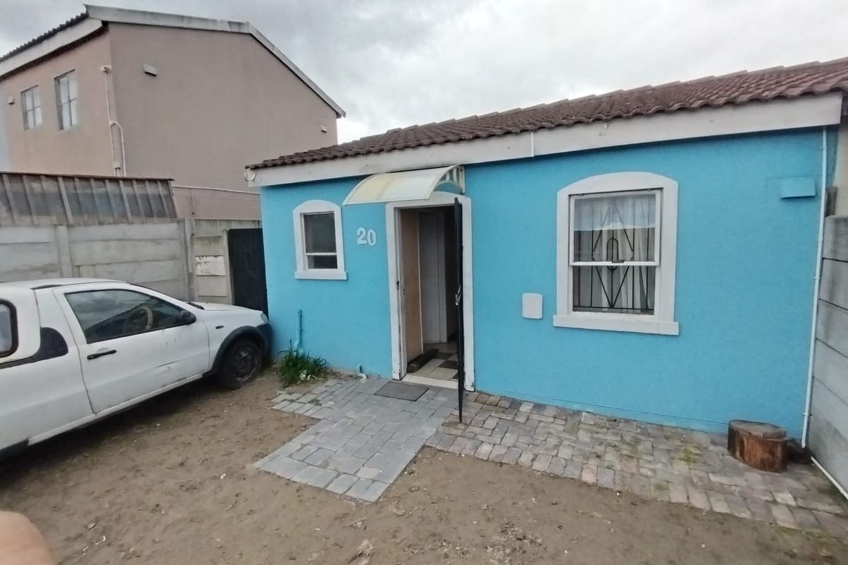 Two bedroom family home for sale in Pelican Park (New Horizon) - Photo 2