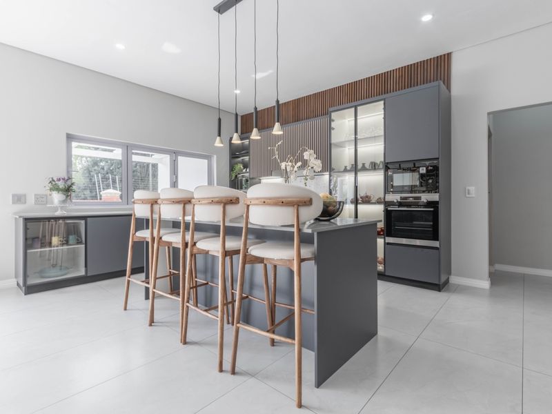 MODERN FOUR BEDROOM HOUSE FOR SALE IN SOUGHT AFTER ESTATE NEXT TO BENONI COUNTRY CLUB !!NO TRANSFER DUTY!! - Photo 3