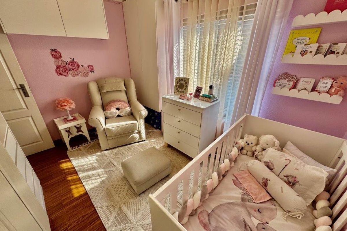 MODERN 3-BEDROOM TOWNHOUSE FOR SALE IN BARTLETT - Photo 5