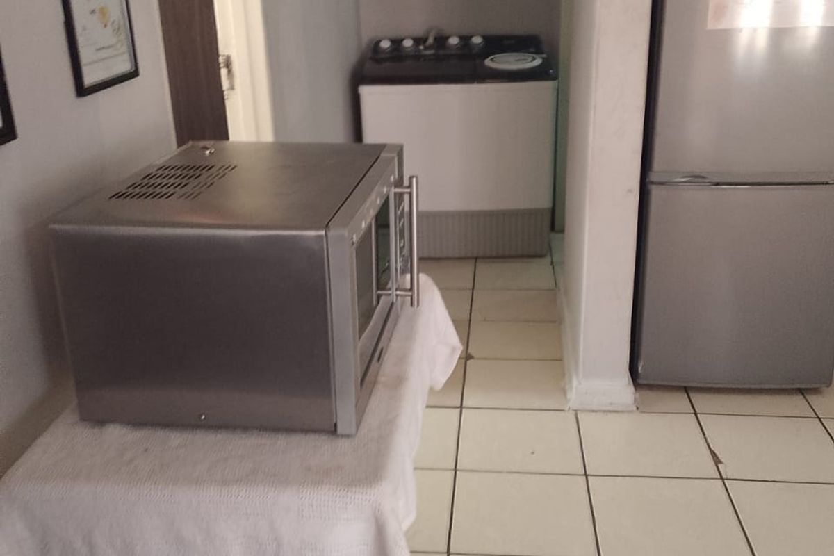 Secure, comfort Stay  in Vista Park, Bloemfontein  - Photo 5