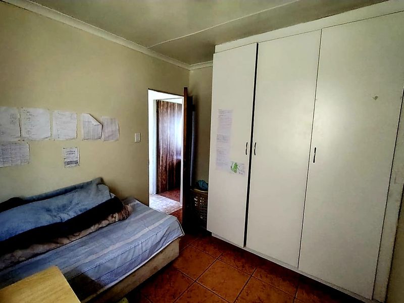 4 Bedroom House For Sale in Rosedale Mdantsane - Photo 5