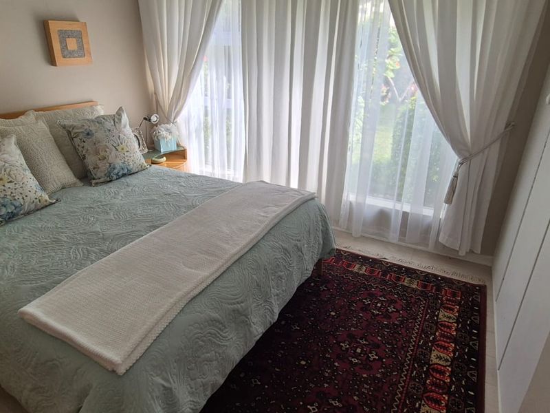 Spacious House With Flat - Central Hartenbos - Photo 10