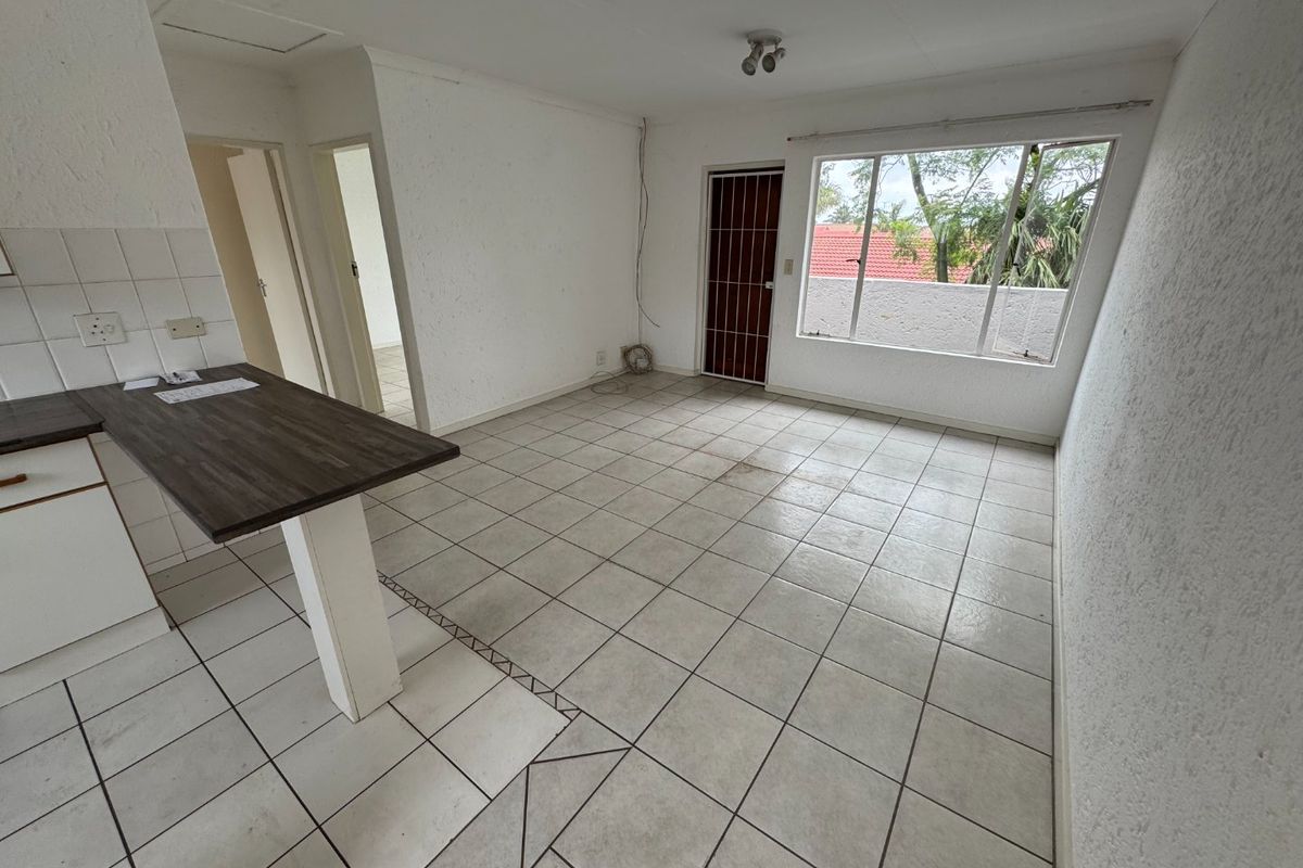 Modern Comfort Meets Effortless Everyday Living - Photo 4