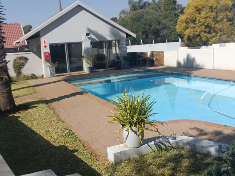 Modern Comfort Meets Effortless Everyday Living - Photo 10