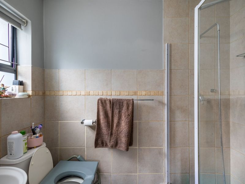 Modern Comfort Meets Prime Location Available now. - Photo 7