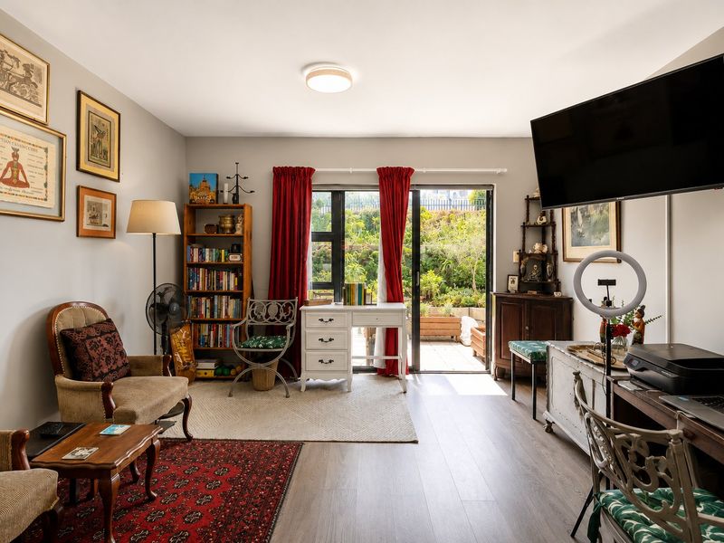 Modern Comfort Meets Prime Location Available now. - Photo 2