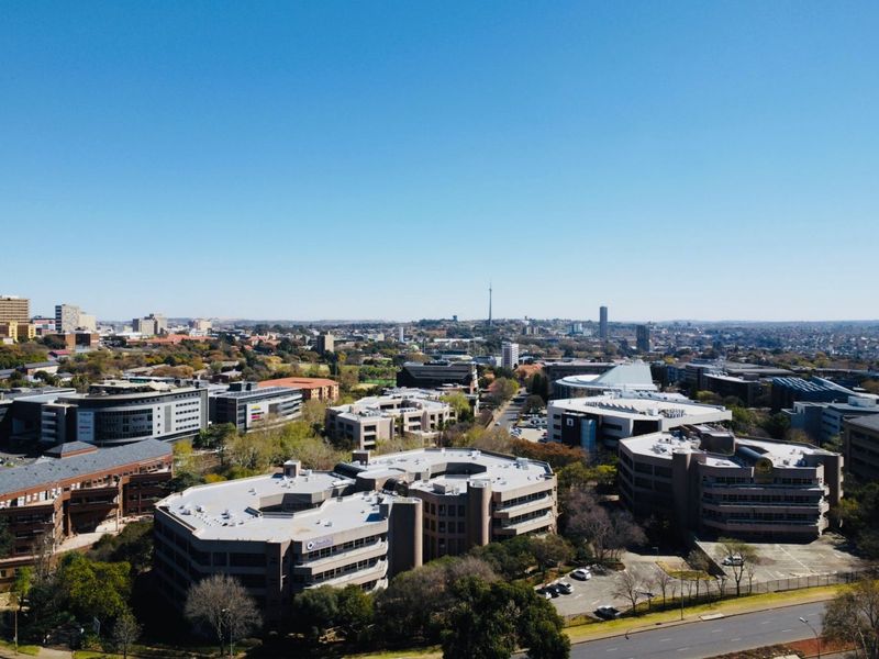 ENTIRE PREMIER OFFICE PARK FOR SALE: Parktown, Johannesburg - Photo 9