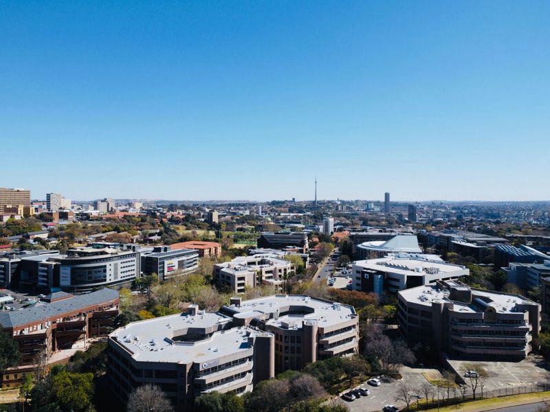 ENTIRE PREMIER OFFICE PARK FOR SALE: Parktown, Johannesburg - Photo 8