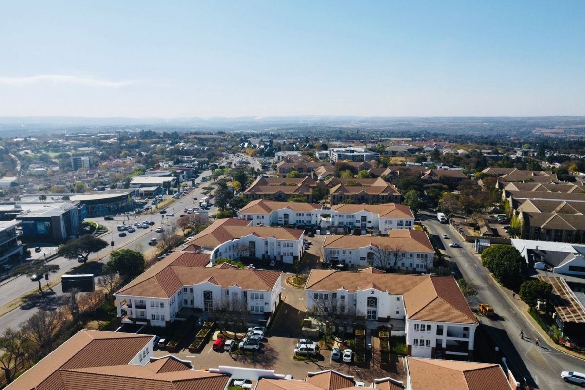 Prime Office Park Investment in Bryanston – 9,625m2 - Photo 5