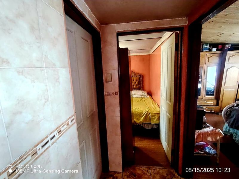 2 Bedroom House for Sale in Mdantsane - Photo 6