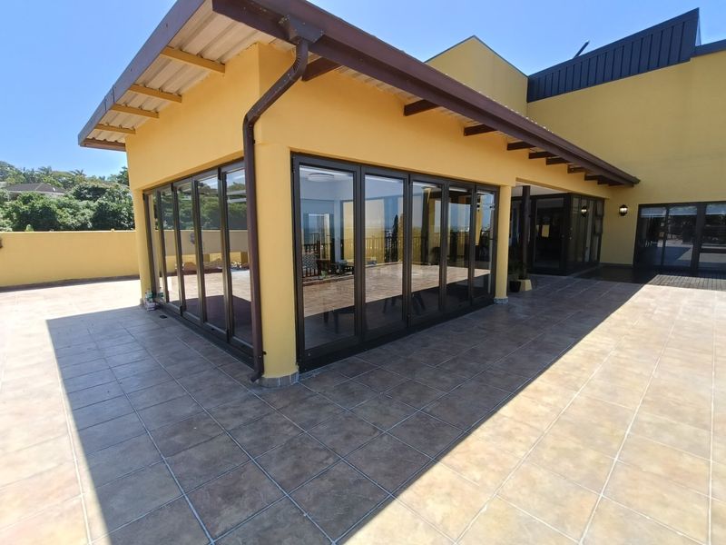 To let in Umhlanga, Spacious fully furnished 3 bedroom Penthouse. - Photo 4