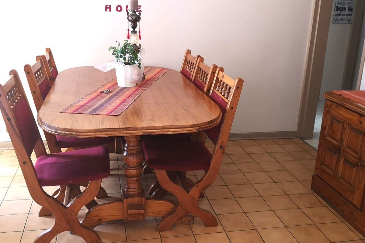 Outstanding Gerdview Home - MOVE IN READY - Photo 4