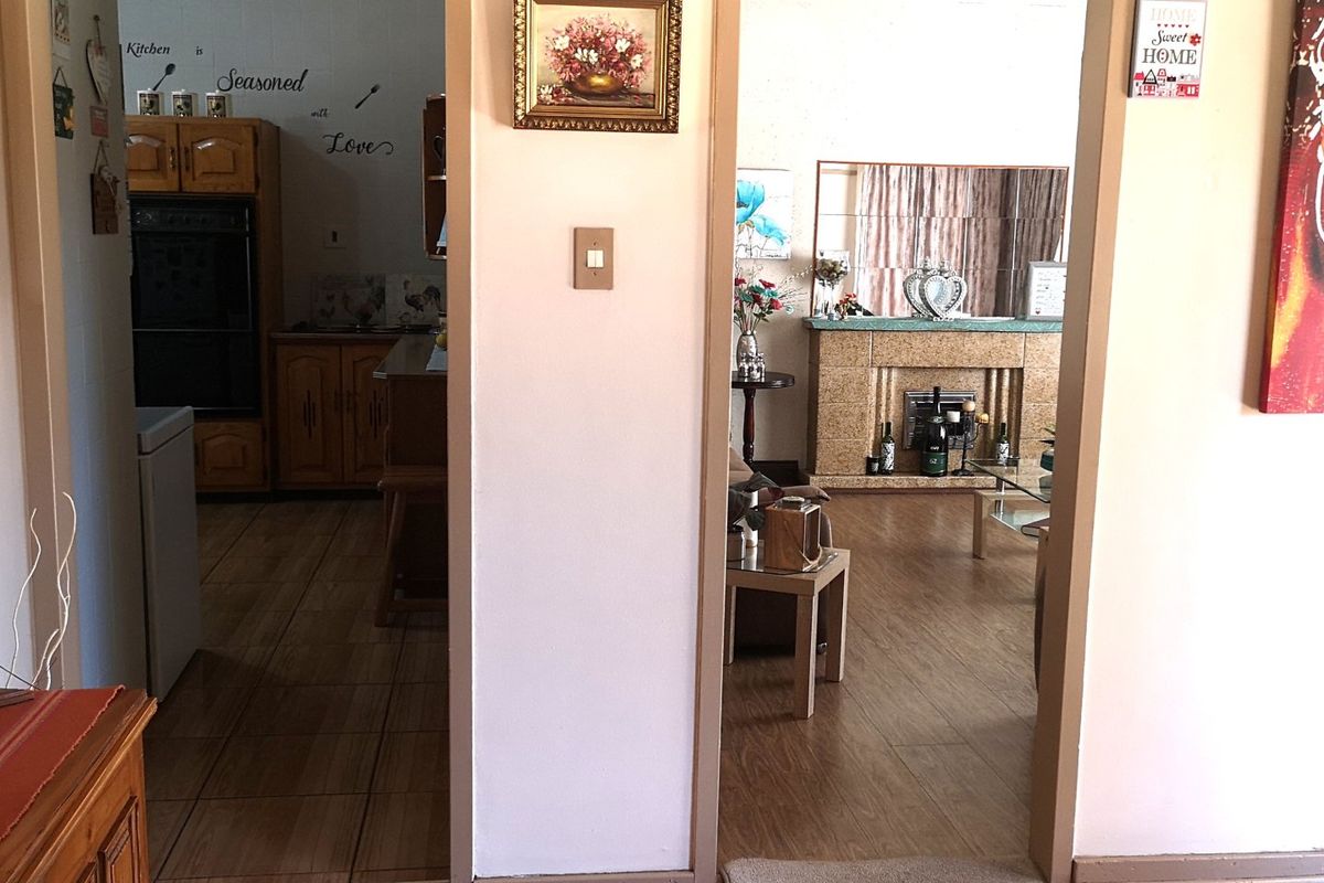 Outstanding Gerdview Home - MOVE IN READY - Photo 5