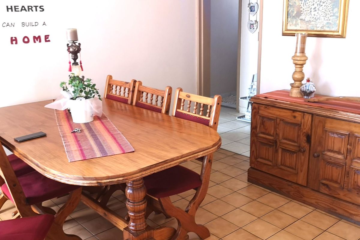 Outstanding Gerdview Home - MOVE IN READY - Photo 3