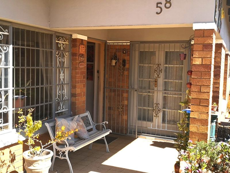 Outstanding Gerdview Home - MOVE IN READY - Photo 2