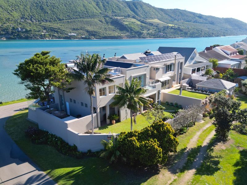 Contemporary & Stately - Photo 3