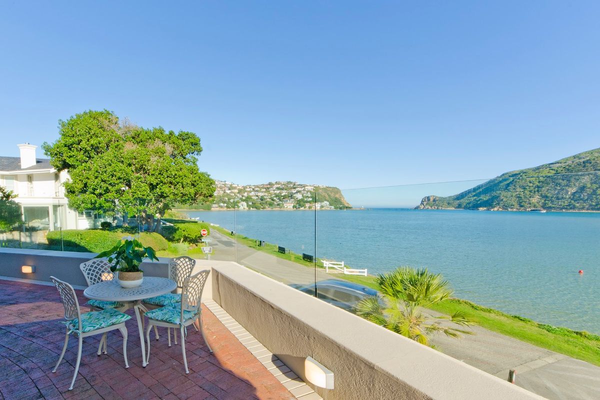 Contemporary & Stately - Photo 2