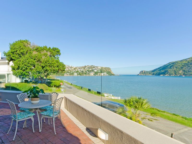 Contemporary & Stately - Photo 2