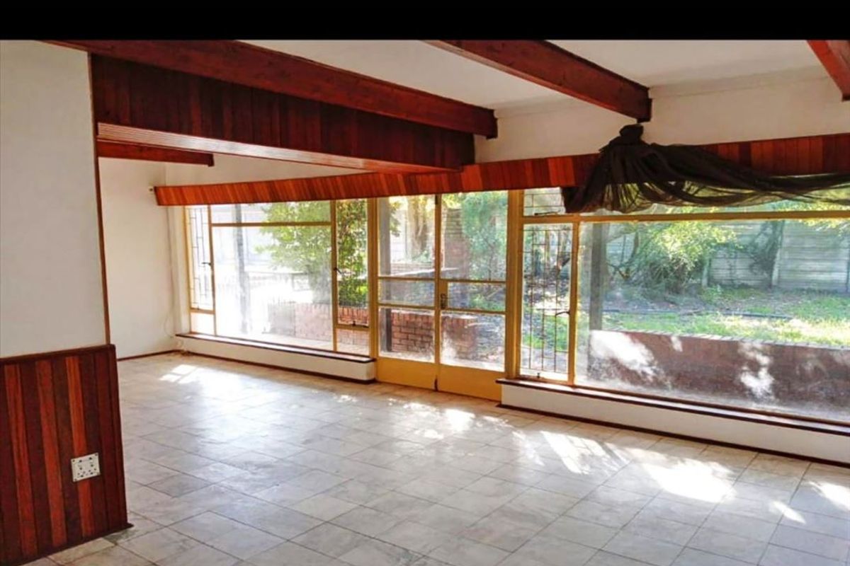 Stylish Family Home with Pool and Granny Flat - Photo 2