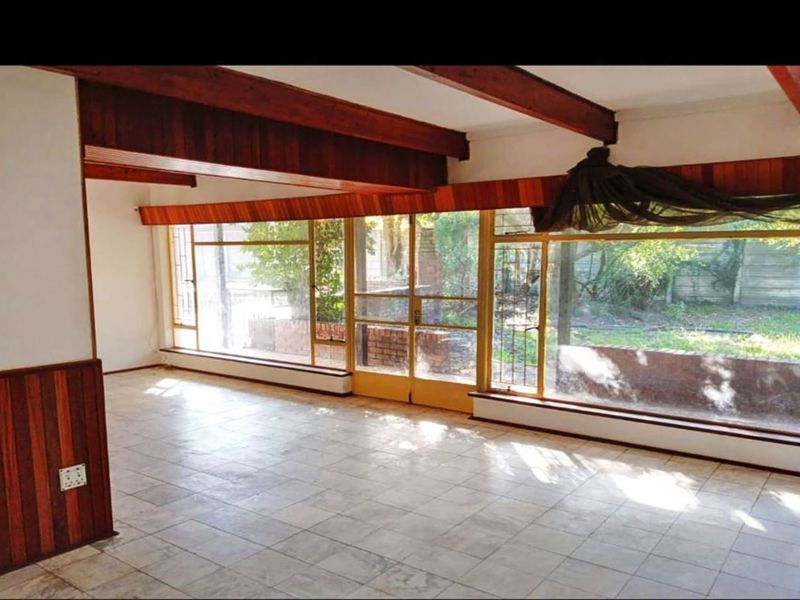 Stylish Family Home with Pool and Granny Flat - Photo 2