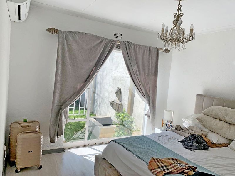 Stunning 3  bedrooms Simplex in Sandton - Photo 9