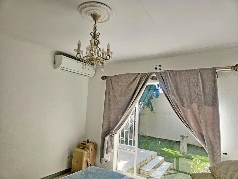 Stunning 3  bedrooms Simplex in Sandton - Photo 7