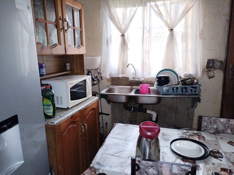2Bedroom house for sale in Esikhawini. - Photo 8