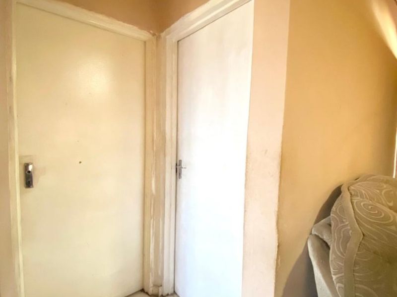 2Bedroom house for sale in Esikhawini. - Photo 7