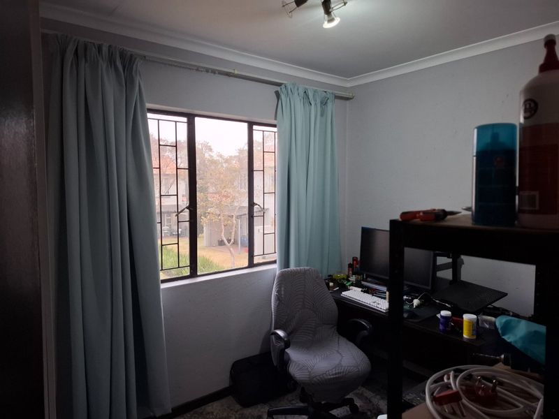 Modern 2 bedroom unit - Photo 7