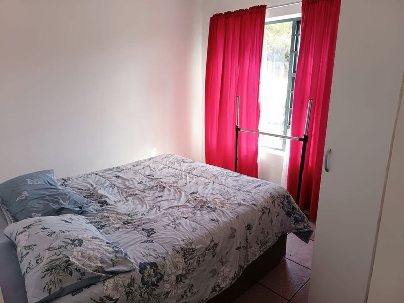 Spacious four-bedroom Sedgefield home offering comfort and tranquility. - Photo 5