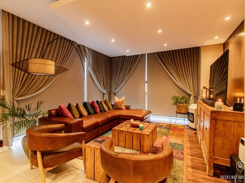 Luxury Corner Apartment For Sale with Panoramic Views at Bedford - Photo 8