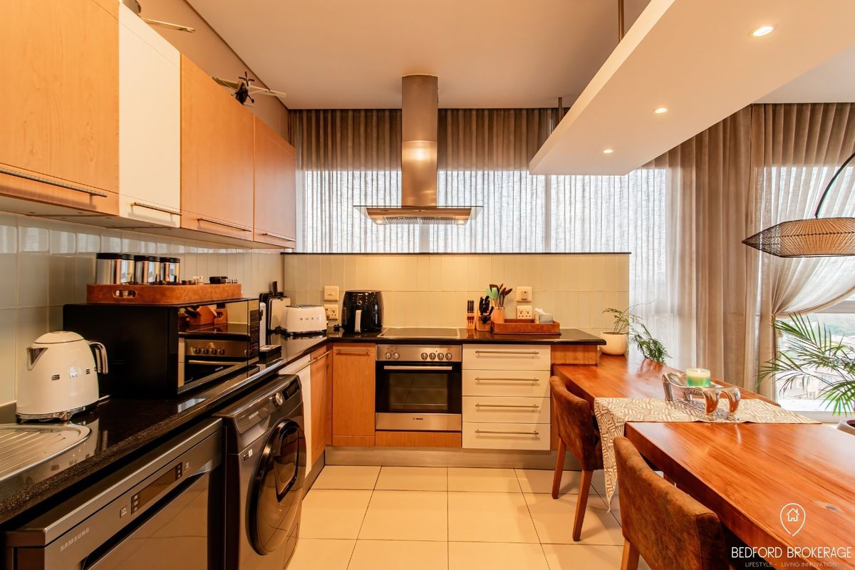 Luxury Corner Apartment For Sale with Panoramic Views at Bedford - Photo 3