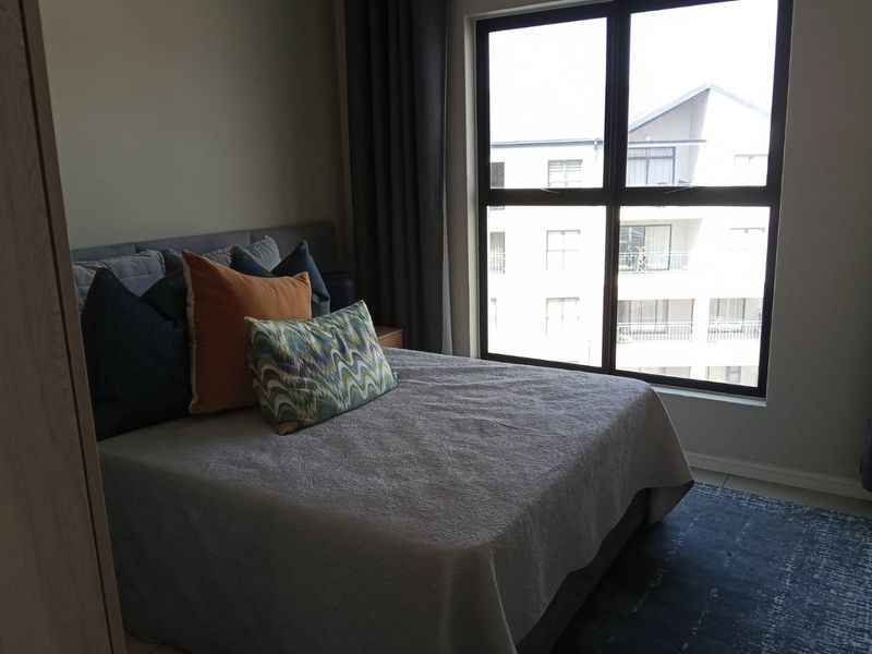 Secure upmarket apartment in Popular Johannesburg North suburb - Photo 10