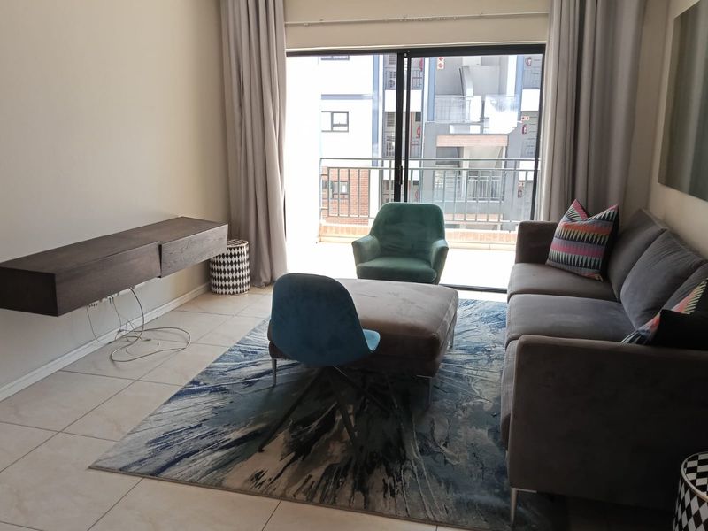 Secure upmarket apartment in Popular Johannesburg North suburb - Photo 8