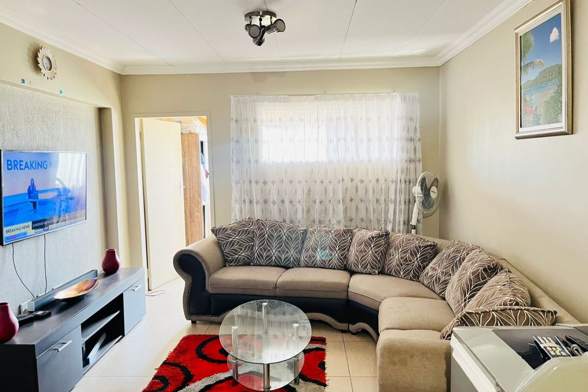 Charming 3-Bedroom Family Home in Andeon – Your Dream Home Awaits!  - Photo 3