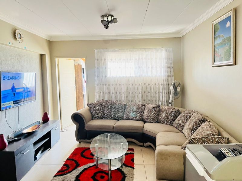 Charming 3-Bedroom Family Home in Andeon – Your Dream Home Awaits!  - Photo 3