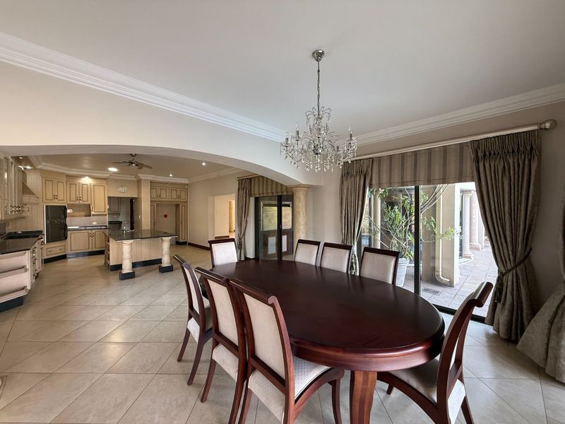 Exquisite North-Facing Waterfront Mansion - Photo 7