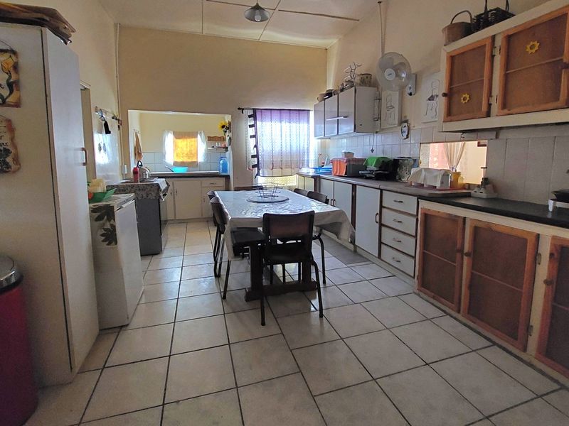 A Romantic Retreat in the Heart of Namaqualands Flower Paradise  - Photo 2