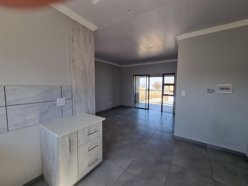 ONLY 2 LOSE STANDING UNITIS AVAILABLE  3 BEDROOMS !!!!! - Photo 10