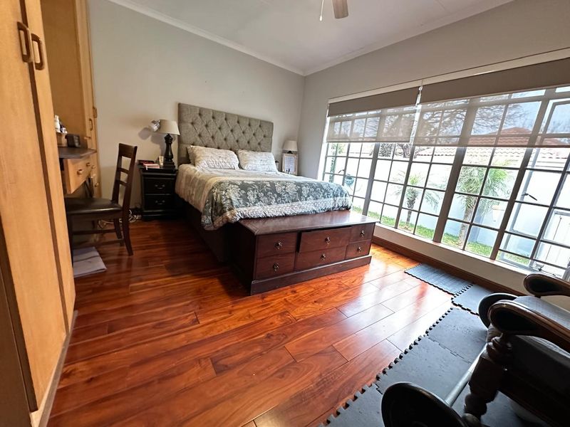 END OF THE MONTH SPECIAL . ONLY FOR THIS WEEKEND. Elegant Family Home in a Secure Lifestyle Estate - Photo 8