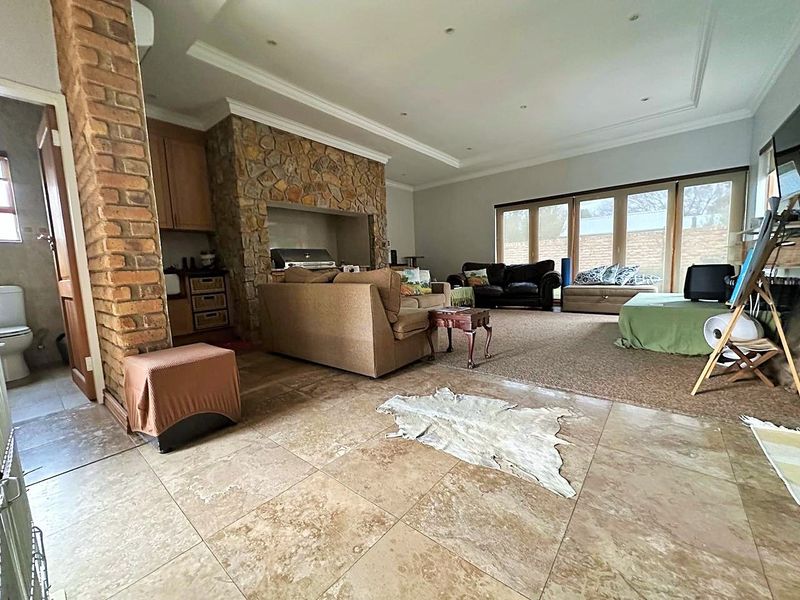 END OF THE MONTH SPECIAL . ONLY FOR THIS WEEKEND. Elegant Family Home in a Secure Lifestyle Estate - Photo 3