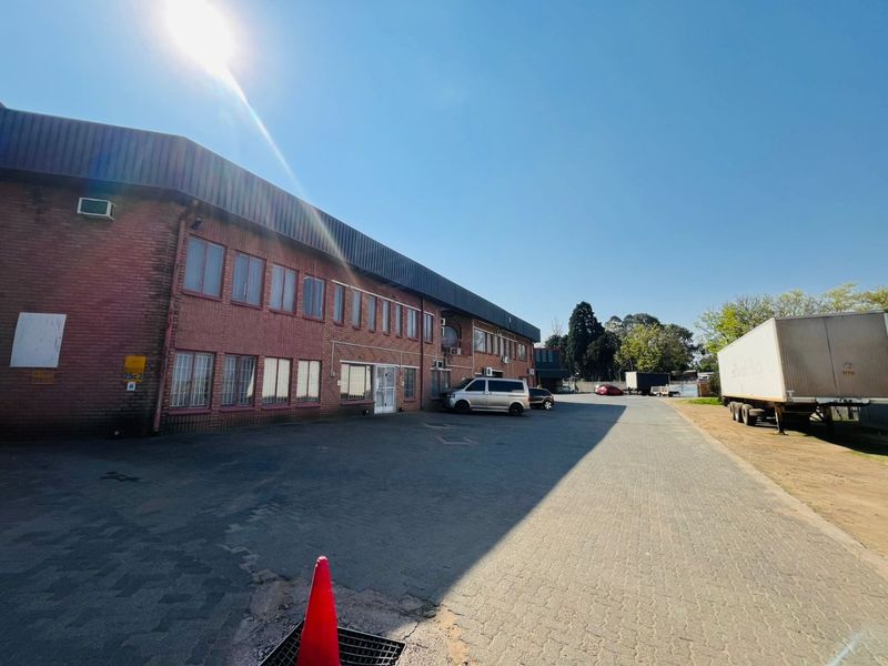 "Please note: Advertised prices are for guidance only. The final purchase price will be confirmed by the seller upon inquiry." - Photo 6