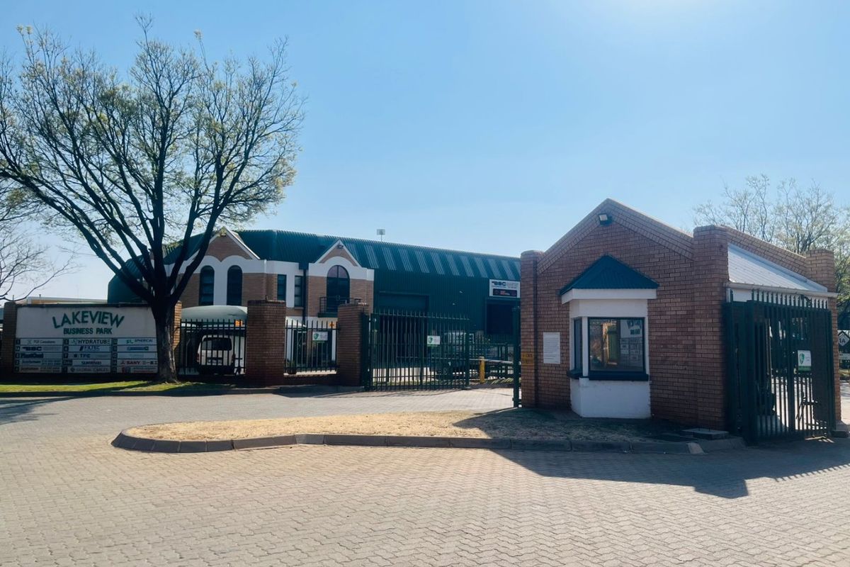 "Please note: Advertised prices are for guidance only. The final purchase price will be confirmed by the seller upon inquiry." - Photo 5